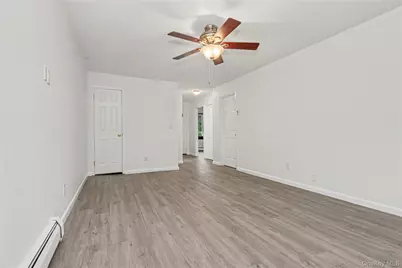 42 Coachlight Square, Montrose, NY 10548 - Photo 3