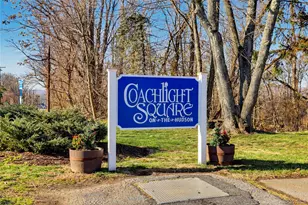 42 Coachlight Square, Montrose, NY 10548 - Photo 31