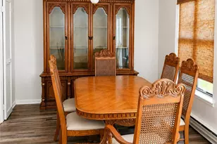 506 Alden Ct N, Saint James, NY 11780 - Photo 3