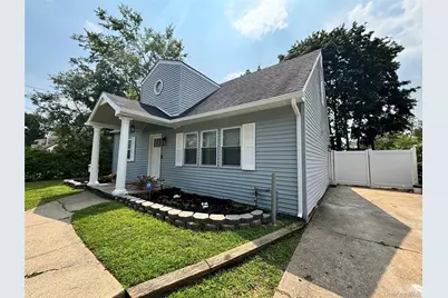 68 State Avenue, Wyandanch, NY 11798 - Photo 3