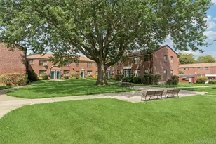 196-29 69th Ave, Fresh Meadows, NY 11365 - Photo 15