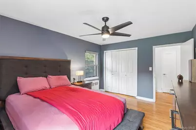 196-29 69th Ave #1st Fl, Fresh Meadows, NY 11365 - Photo 9