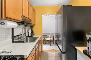 196-29 69th Ave, Fresh Meadows, NY 11365 - Photo 7