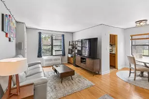 196-29 69th Ave, Fresh Meadows, NY 11365 - Photo 3