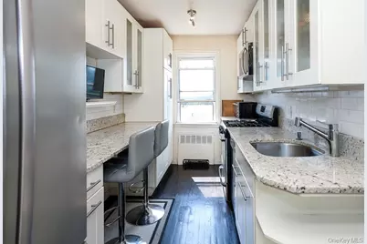 71-11 252 Street #195B, Bellerose, NY 11426 - Photo 9