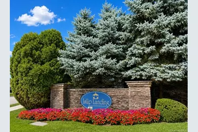 129 Maya Circle, Central Islip, NY 11722 - Photo 25