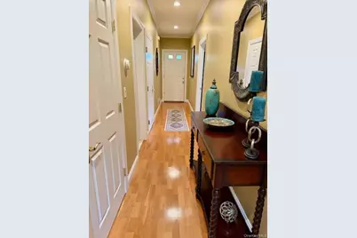 129 Maya Circle, Central Islip, NY 11722 - Photo 3