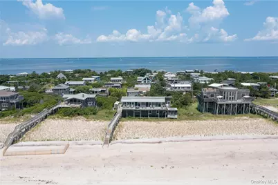 27 Dune Walk, Patchogue, NY 11772 - Photo 7
