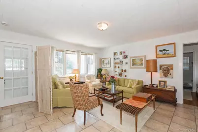 21 Oceanview Road, Hampton Bays, NY 11946 - Photo 17