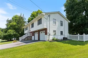 5 Colette Dr, Poughkeepsie, NY 12601 - Photo 3