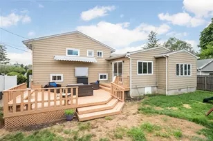 10 Primrose Ave, Hicksville, NY 11801 - Photo 19