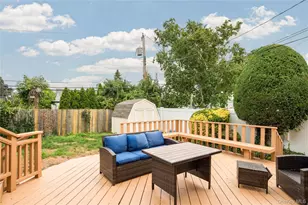 10 Primrose Ave, Hicksville, NY 11801 - Photo 17