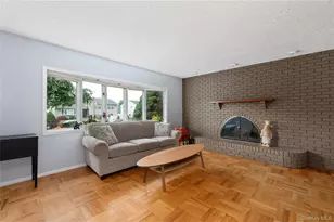 10 Primrose Ave, Hicksville, NY 11801 - Photo 3
