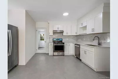 6134 Parsons Boulevard, Fresh Meadows, NY 11365 - Photo 5