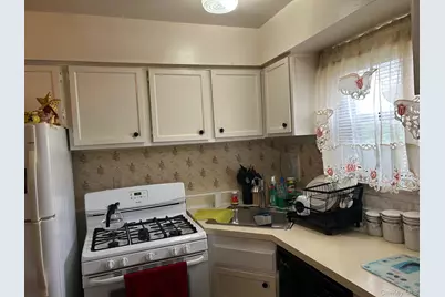 107 Sneden Place W #107, Spring Valley, NY 10977 - Photo 3