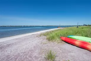 585 Dune, Westhampton, NY 11977 - Photo 17