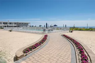 585 Dune, Westhampton, NY 11977 - Photo 15