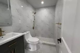 60 Center Ave, Bay Shore, NY 11706 - Photo 23