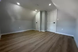 60 Center Ave, Bay Shore, NY 11706 - Photo 17