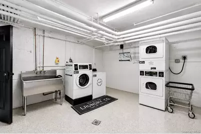 36-14 Utopia Parkway #F2, Flushing, NY 11358 - Photo 7