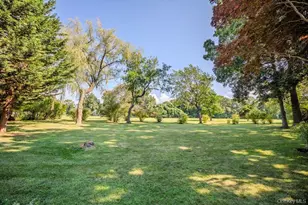 30 Fairway Dr, Port Jefferson, NY 11777 - Photo 27
