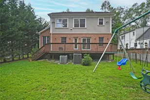 91 Baker Hill Rd, Great Neck, NY 11023 - Photo 25