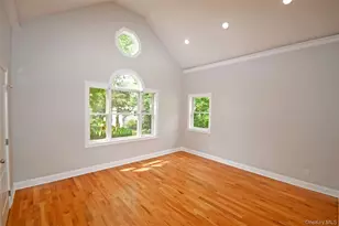 91 Baker Hill Rd, Great Neck, NY 11023 - Photo 19