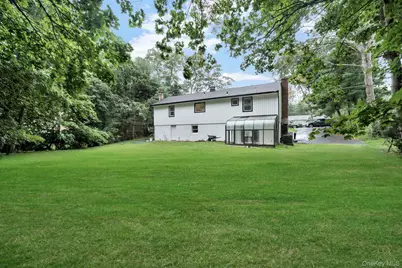 7 Weinmann Boulevard, Melville, NY 11747 - Photo 15