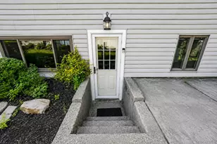 1 Rutgers St, Smithtown, NY 11787 - Photo 5