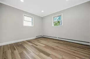 413 S 8th St, Lindenhurst, NY 11757 - Photo 17