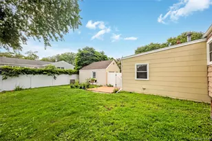 413 S 8th St, Lindenhurst, NY 11757 - Photo 9