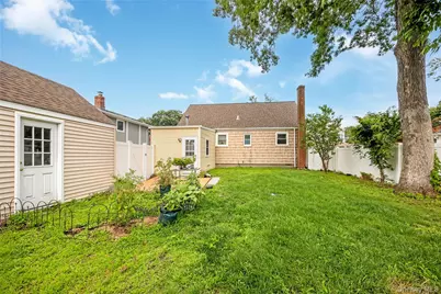 413 S 8th Street, Lindenhurst, NY 11757 - Photo 7
