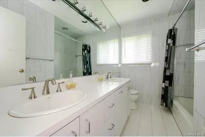 718 Arbuckle Avenue, Woodmere, NY 11598 - Photo 19