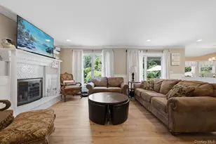 4 Saybrook Ct, Port Jefferson Station, NY 11776 - Photo 13