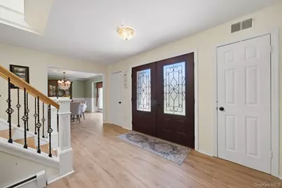 4 Saybrook Court, Port Jefferson Station, NY 11776 - Photo 9