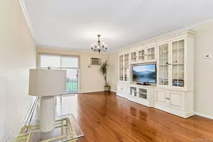15 Springwood Dr, North Babylon, NY 11703 - Photo 5