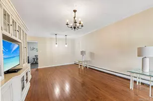 15 Springwood Dr, North Babylon, NY 11703 - Photo 7
