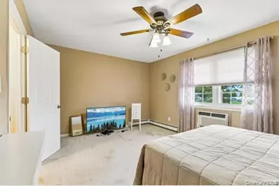 15 Springwood Drive, North Babylon, NY 11703 - Photo 17