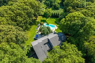 6 Fox Hunt Ct, Huntington, NY 11743 - Photo 7