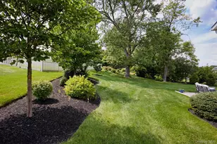 8 Carroll Dr, Wappingers Falls, NY 12590 - Photo 11