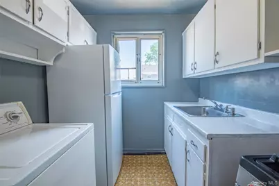 226-06 Manor Road #7-3, Queens Village, NY 11427 - Photo 11