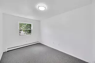 140-14 Charles Ln, Springfield Gardens, NY 11413 - Photo 19