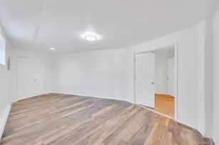 140-14 Charles Ln, Springfield Gardens, NY 11413 - Photo 35