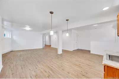14014 Charles Lane, Springfield Gardens, NY 11413 - Photo 31