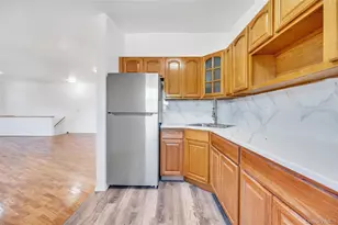 140-14 Charles Ln, Springfield Gardens, NY 11413 - Photo 9