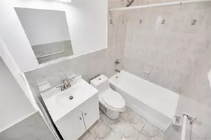 140-14 Charles Ln, Springfield Gardens, NY 11413 - Photo 13