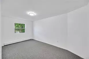 140-14 Charles Ln, Springfield Gardens, NY 11413 - Photo 17