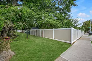 147-03 71st Ave, Kew Gardens, NY 11367 - Photo 17