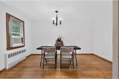1769 W End Avenue, New Hyde Park, NY 11040 - Photo 5