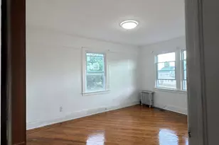 186-40 Murdock Ave, Saint Albans, NY 11412 - Photo 7
